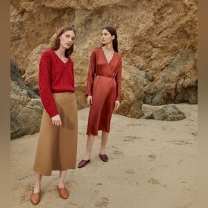 NWT Vince Cable-Knit Wool-Cashmere Sweater in a cherry
